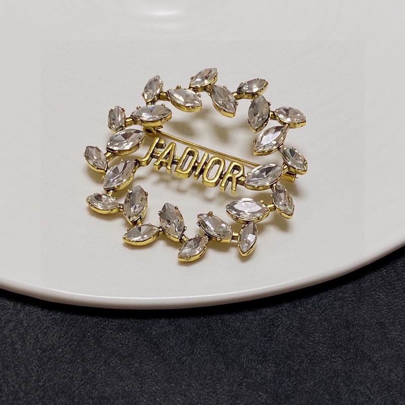 Dior Brooch 05lyr41